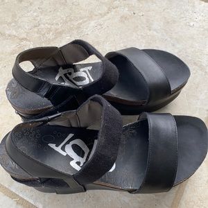 OTBT Bushnell black size 7